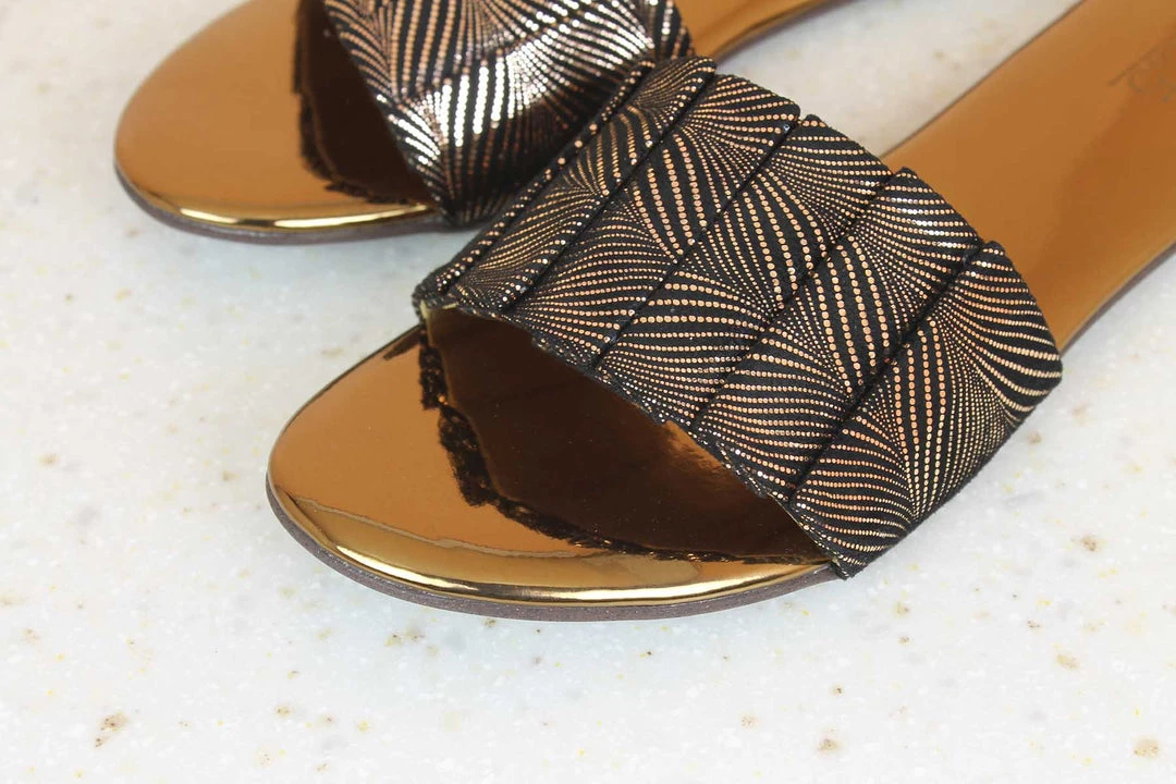 Inc.5 PLEATED FLAT MULES 5 Inc.5 PLEATED FLAT MULES