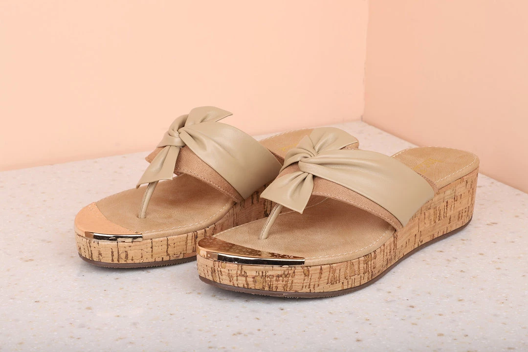 Inc.5 CORK COVERED PLATFORM THONG 6 Inc.5 CORK COVERED PLATFORM THONG