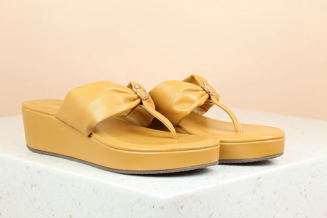 Inc.5 PLATFORM THONG 3 Inc.5 PLATFORM THONG