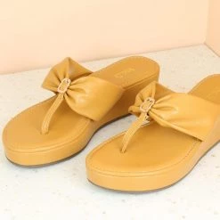 Inc.5 PLATFORM THONG 9 Inc.5 PLATFORM THONG