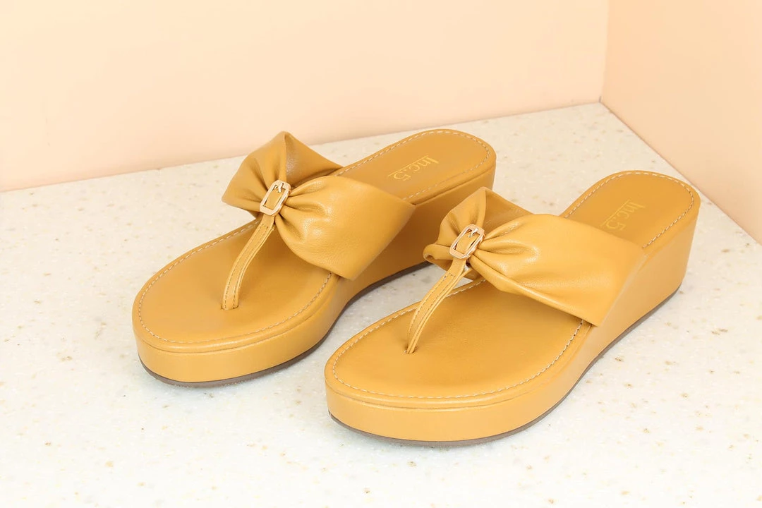 Inc.5 PLATFORM THONG 6 Inc.5 PLATFORM THONG