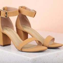 Inc.5 ANKLE STRAP BLOCK HEEL-BEIGE