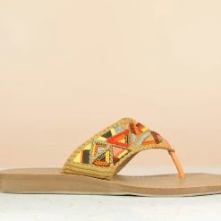 Inc.5 EMBROIDED THONG Embroidery