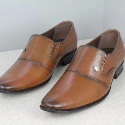 PRIVO By Inc5 BROOCH SLIPPON - TAN