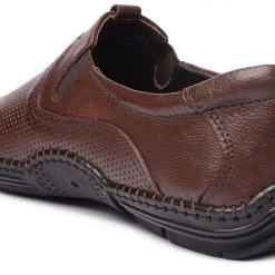 Buckaroo Men's Brown Leather Friday Casuals Shoes
