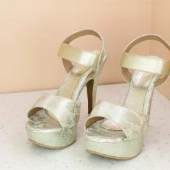 Inc.5 KONE HEEL SANDAL-GOLD