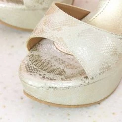 Inc.5 KONE HEEL SANDAL-GOLD