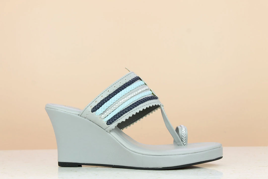 Inc.5 VEDGE HEEL KOLHAPURI - GREY SALE 5 Inc.5 VEDGE HEEL KOLHAPURI - GREY SALE