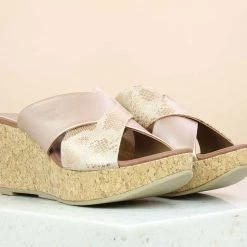 Inc.5 CORK COVERED CASUAL PLATFORM-ROSE GOLD