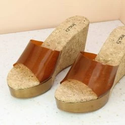 Inc.5 CORK COVERED TRANSPARENT MULES