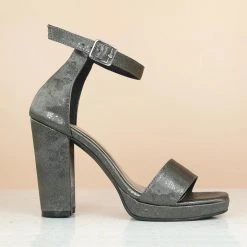 Inc.5 WOMEN HEELED ANKLE STRAP