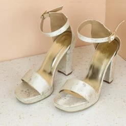 Inc.5 HEELED ANKLE STRAP WOMEN