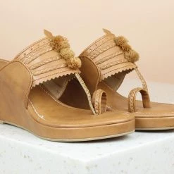 Inc.5 VEDGE HEEL KOLHAPURI SALE