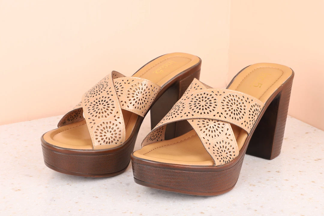 Inc.5 SALE HIGH BLOCK HEEL MULES 6 Inc.5 SALE HIGH BLOCK HEEL MULES