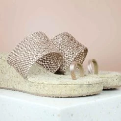 Inc.5 WOVEN TOE POST-ROSE GOLD SALE