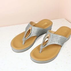 Inc.5 CUTWORK PLATFORM THONG-GUN METAL SALE