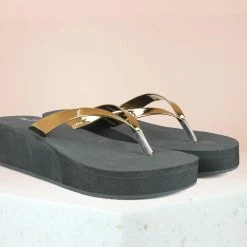 Inc.5 PLATFORM CASUAL THONG-ANTIQUE GOLD SALE