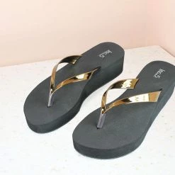 Inc.5 PLATFORM CASUAL THONG-ANTIQUE GOLD SALE