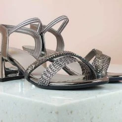 Inc.5 JEWELED WOVEN SANDAL - G.METAL