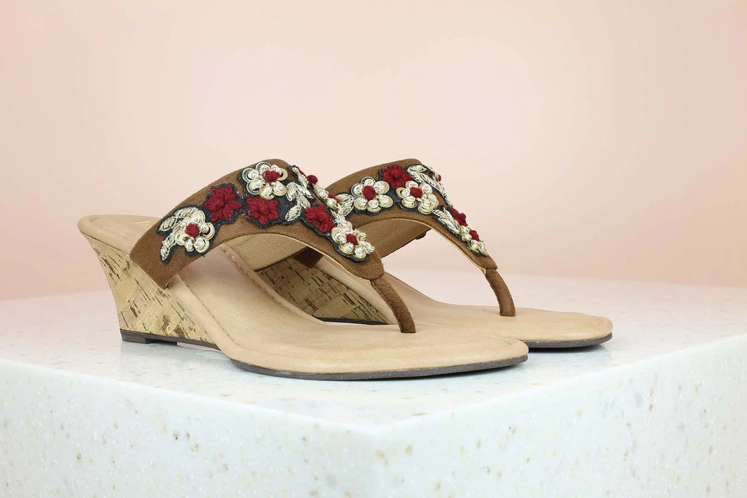 Inc.5 CROCHET ZARDOZI THONG-TAN 3 Inc.5 CROCHET ZARDOZI THONG-TAN