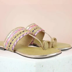 Inc.5 SALE EMBROIDED TOE THONG-ROSE GOLD