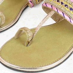 Inc.5 SALE EMBROIDED TOE THONG-ROSE GOLD