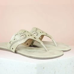 Inc.5 JEWELED FLAT THONG-GOLD Diamond