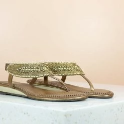 Inc.5 EMBROIDED FLAT SANDAL-ANT GOLD