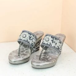 Inc.5 EMBROIDED HEEL COVER TOE POST-GUN METAL