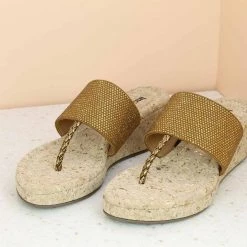 Inc.5 CORK COVERED DIAMOND THONG-ANTIQUE GOLD 8 Inc.5 CORK COVERED DIAMOND THONG-ANTIQUE GOLD