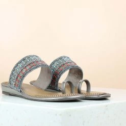 Inc.5 EMBROIDED FLAT TOE POST-G.METAL