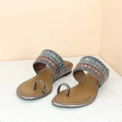 Inc.5 EMBROIDED FLAT TOE POST-G.METAL