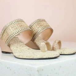 Inc.5 SALE DIAMOND VEDGE HEEL EMBROIDERY THONG-ROSE GOLD