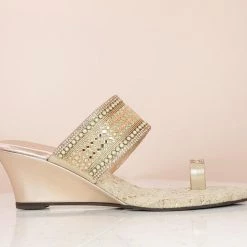 Inc.5 SALE DIAMOND VEDGE HEEL EMBROIDERY THONG-ROSE GOLD