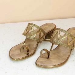 Inc.5 SALE BLOCK HEEL DIAMOND THONG - ANTIQUE GOLD