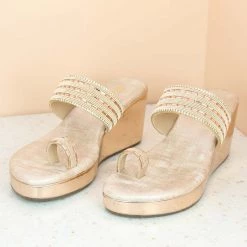 Inc.5 Ethnic DIAMOND TOE POST PLATFORM-ROSE GOLD