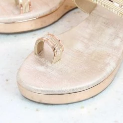 Inc.5 Ethnic DIAMOND TOE POST PLATFORM-ROSE GOLD