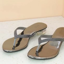 Inc.5 ROUND GLASS HEEL THONG - BLACK