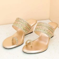 Inc.5 EMBROIDED DIAMOND WEDGE TOE POST-ROSE GOLD SALE