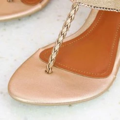 Inc.5 LACED BLOCK HEEL TOE POST-ROSE GOLD