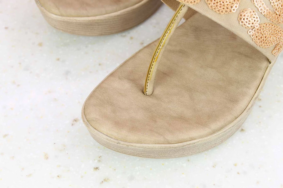 Inc.5 SEQUIN WORK PLATFORM - BEIGE SALE 4 Inc.5 SEQUIN WORK PLATFORM - BEIGE SALE