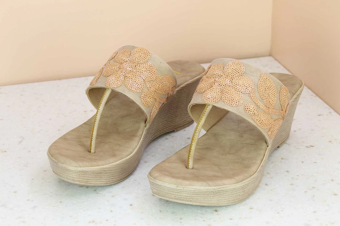 Inc.5 SEQUIN WORK PLATFORM - BEIGE SALE 6 Inc.5 SEQUIN WORK PLATFORM - BEIGE SALE