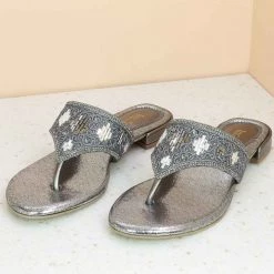 Inc.5 EMBROIDED FLAT THONG-GUN METAL