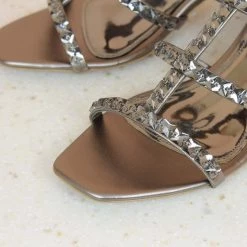 Inc.5 BLOCK HEEL DIAMOND SANDAL