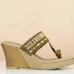 Inc.5 EMBROIDED VEDGE HEEL KOLHAPURI - ANTIQUE GOLD 8 Inc.5 EMBROIDED VEDGE HEEL KOLHAPURI - ANTIQUE GOLD