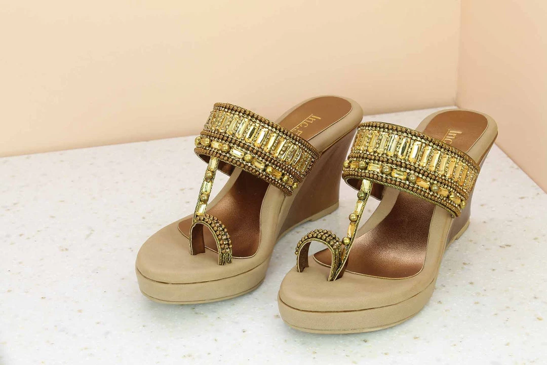 Inc.5 EMBROIDED VEDGE HEEL KOLHAPURI - ANTIQUE GOLD 6 Inc.5 EMBROIDED VEDGE HEEL KOLHAPURI - ANTIQUE GOLD