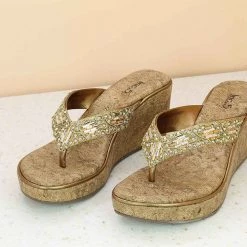 Inc.5 EMBROIDED CORK COVERED PLATFORM THONG - ANTIQUE GOLD