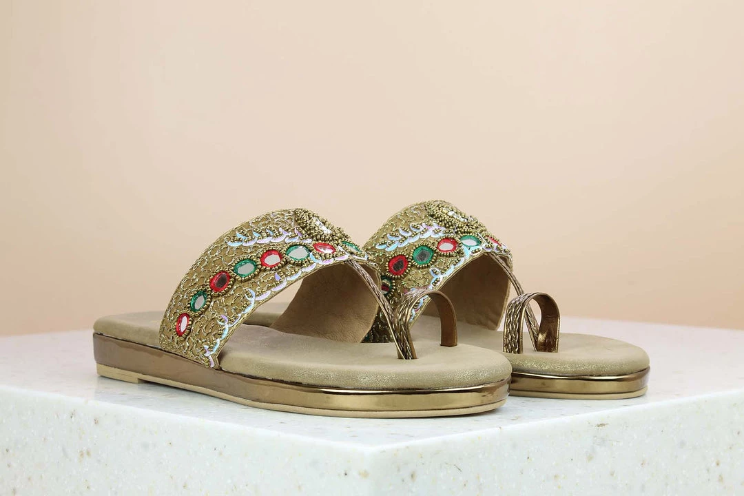 Inc.5 FLAT EMBROIDED THONG - ANTIQUE GOLD SALE 3 Inc.5 FLAT EMBROIDED THONG - ANTIQUE GOLD SALE