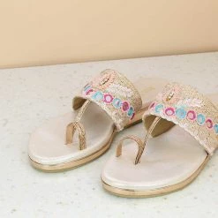 Inc.5 SALE FLAT EMBROIDED THONG - ROSE GOLD 9 Inc.5 SALE FLAT EMBROIDED THONG - ROSE GOLD