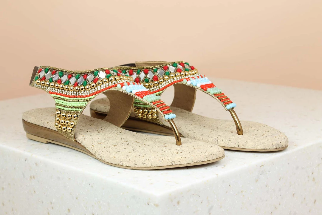 Inc.5 EMBROIDED SANDAL 3 Inc.5 EMBROIDED SANDAL